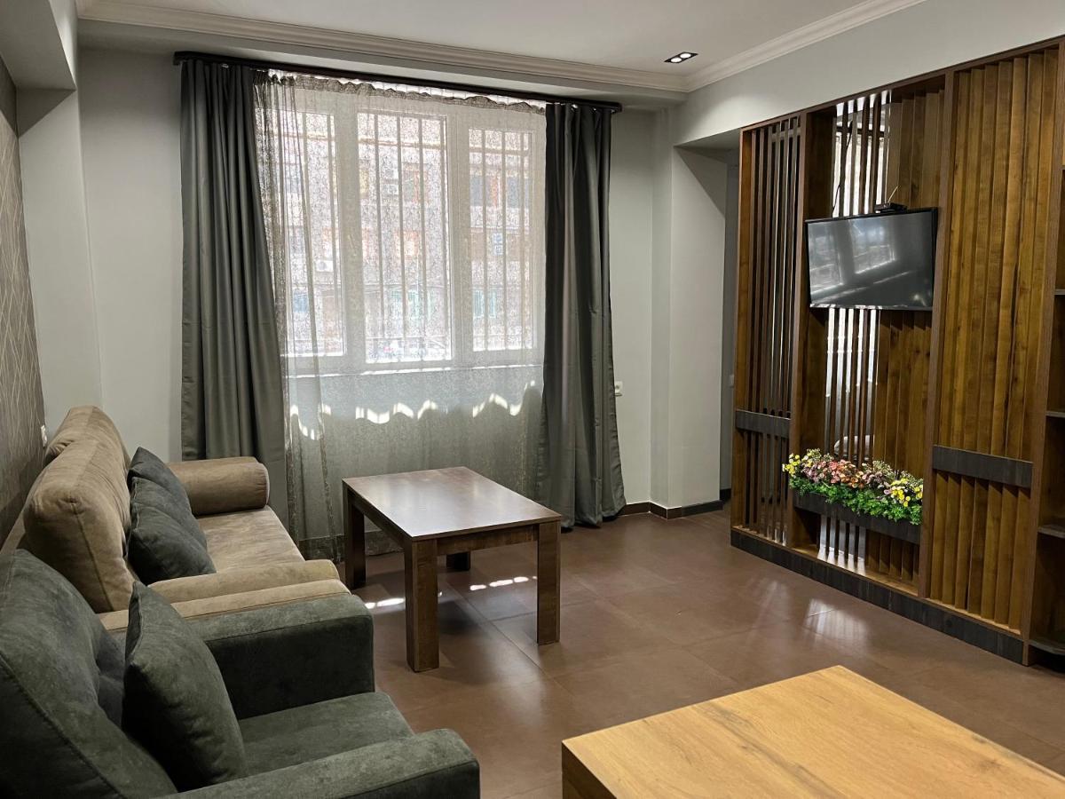 One Central Apartment Yerevan Exterior photo